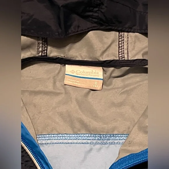 Columbia Boys Black and Blue Windbreaker Packable Jacket - Picture 3 of 4